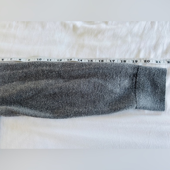 Banana Republic x Baruffa 100% Italian Merino Wool Grey Sweater Sz M Long Sleeve - Picture 8 of 9